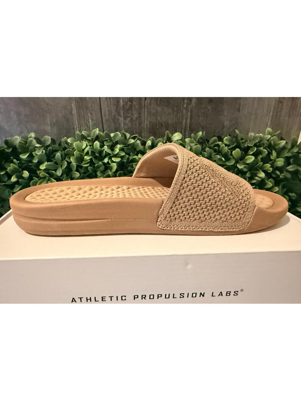 APL Women's BL Techloom Almond Slides EU 35 US 5